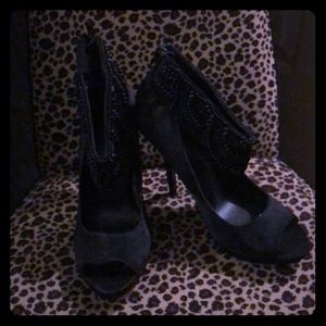 Black Satin NWOT  zip back heels BEADED